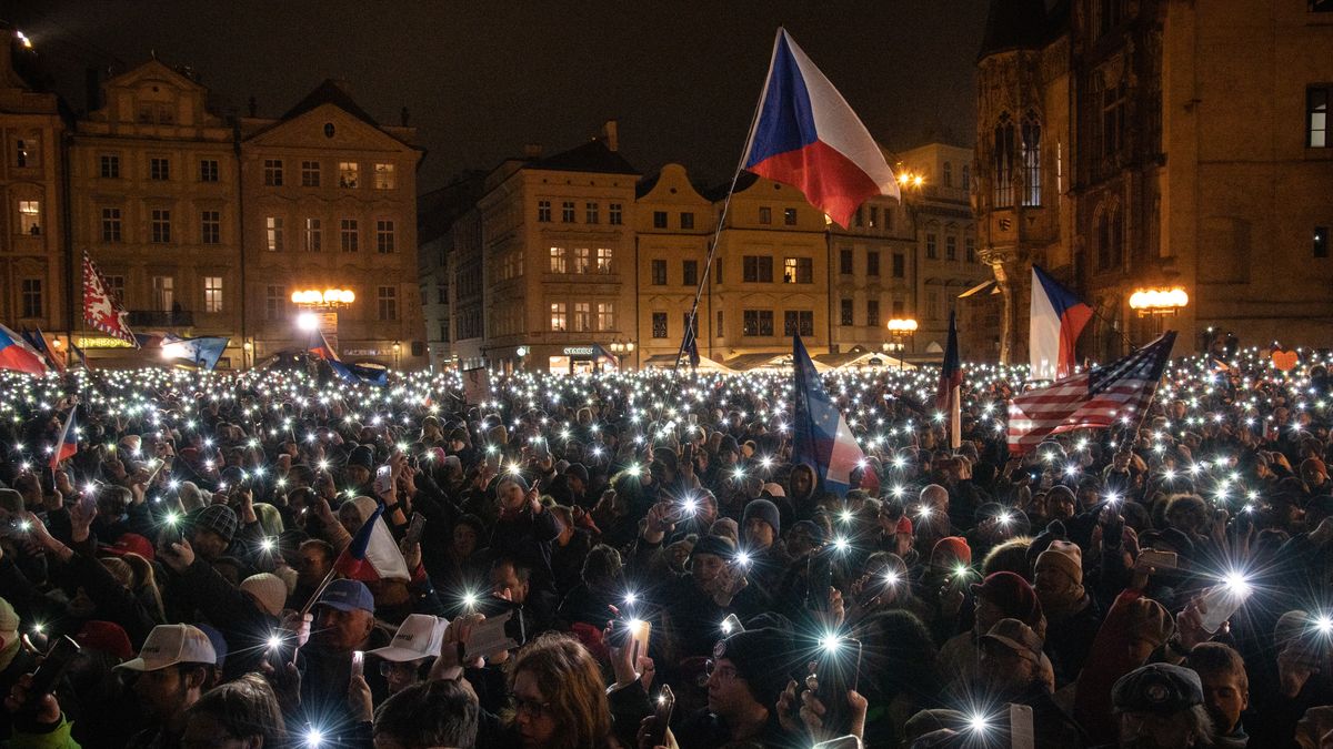 FOTO: Pro Pavla se rozsvítilo pražské Staroměstské náměstí